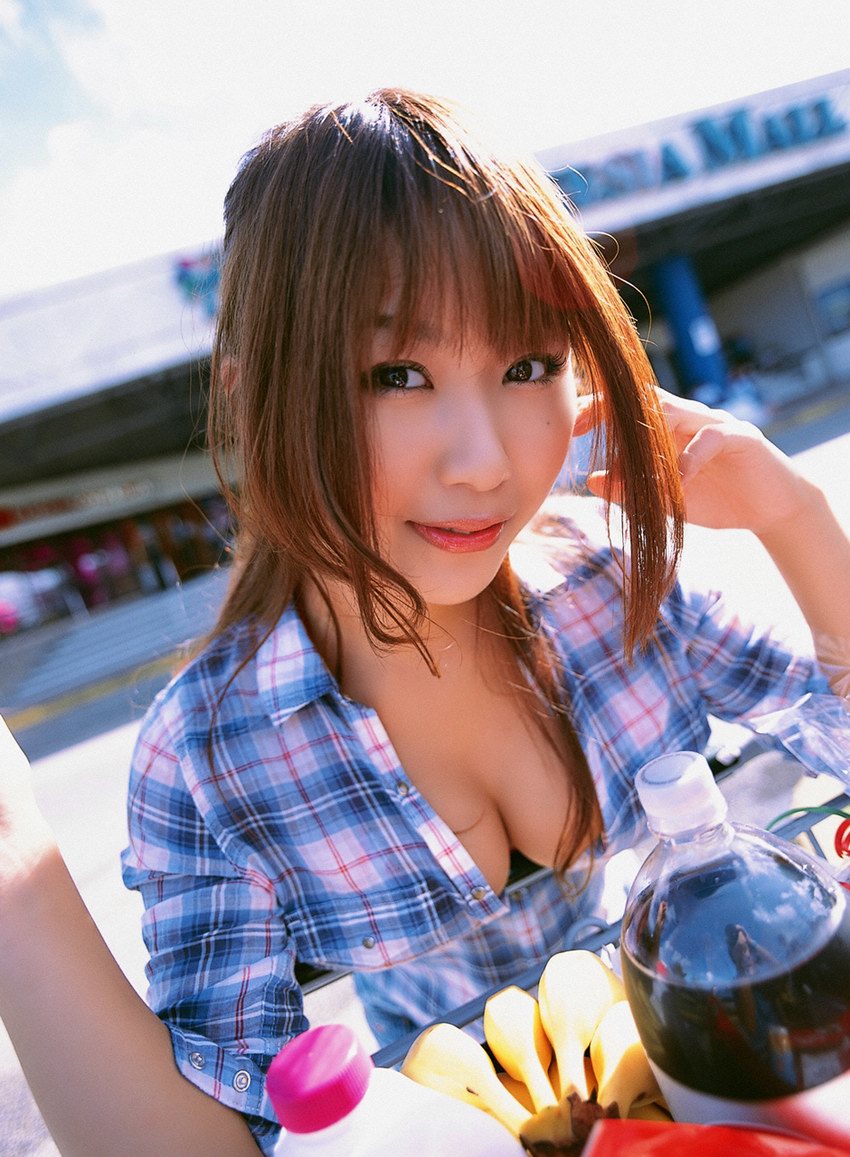 [Mai-Nishida-Japanese-Gravure-Busty-Sexy-Idol-Photos-Gallery.jpg]