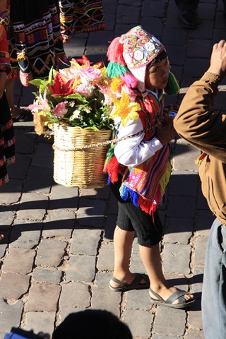 [Cuzco 377[3].jpg]