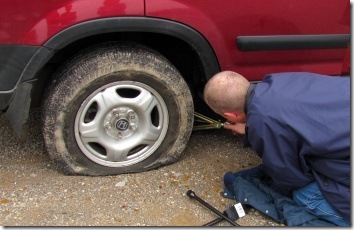 fixing_flat_tire