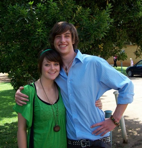 [Hoon Ernst sister Kalike Facebook He was murdered on Leeuwdoring smallholding April 52010[13].jpg]