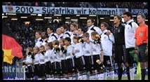 Bulletproof vests for German football team necessary warns top security expert in SportsBild