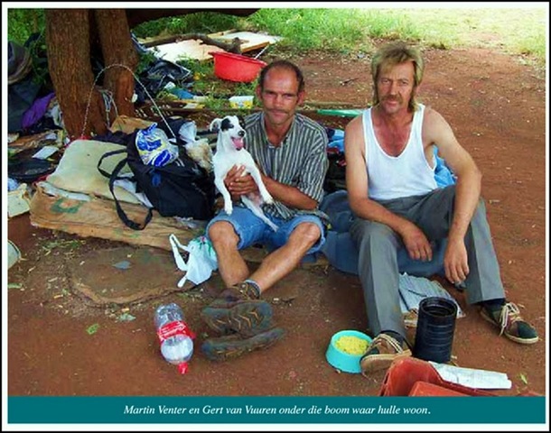 [AfrikanerPoor Martin Venter_Gert van Vuuren live underneath this tree Squatter camp Eagles Nest Pretoria[5].jpg]