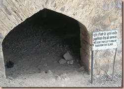 jhansi fort  secret path