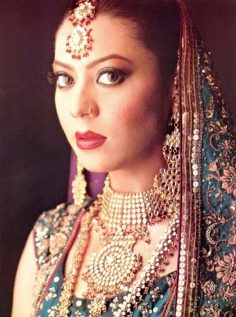 Fashion, Style, Beauty, Bridal Jewelry Design, Chick, Jewelry, Model, Pakistani Chick, Pakistani Girl, Pakistani Model,Sexy, Sari, Balaows, Zeba Ali, Poised Splendor