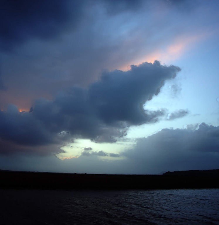 [hdri-sunset-cloud-log7.jpg]