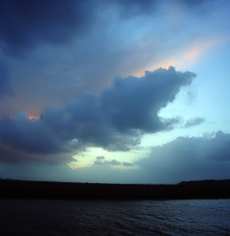 [hdri-sunset-cloud-receptor6.jpg]