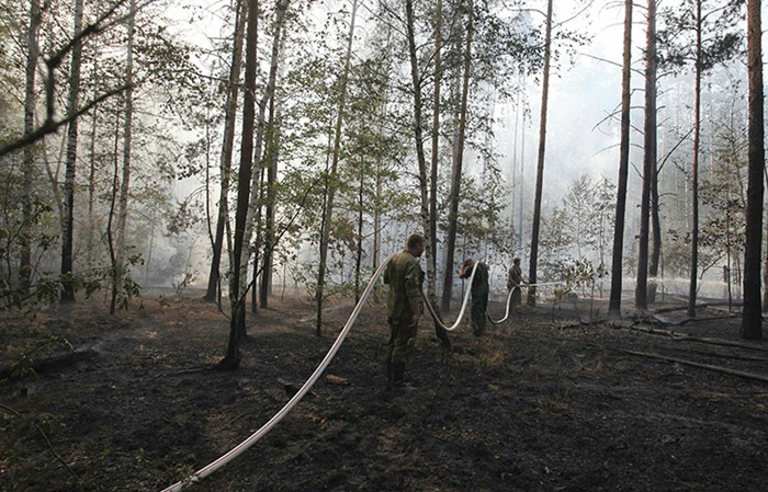 RUSSIA-HEATWAVE-FIRE-20100801-161153.jpg