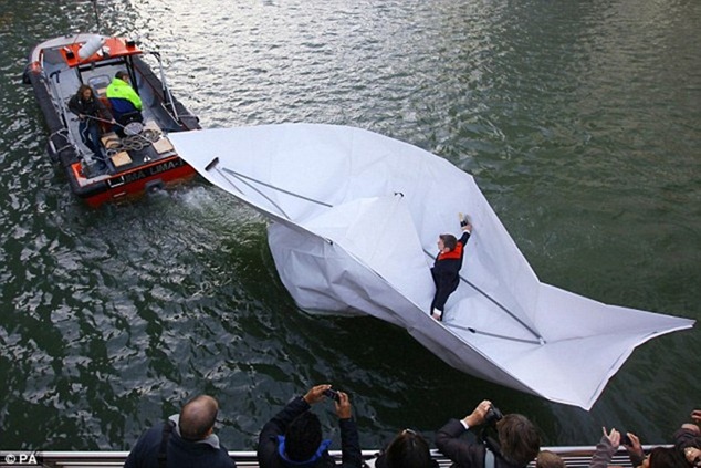 frank-bolter-paper-boat (3)