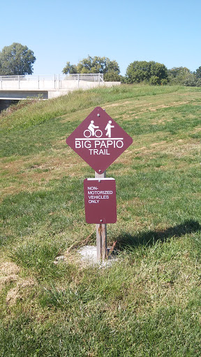 Big Papio Trail Entrance 