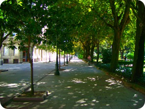 La Alameda: Plaza de Compostela