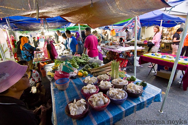 [Satok market, kuching 12[4].jpg]