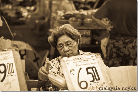 Satok market, kuching 41