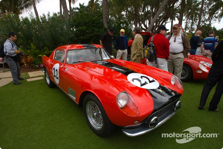 [Ferrari14[3].jpg]