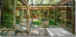 patio-interno-da-villa-lena-projetada-por-olavi-koponen-finlandia-2004-1303769008738_615x300