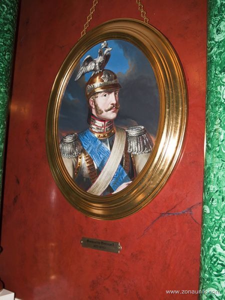 [Istana-terbesar-173.jpg]
