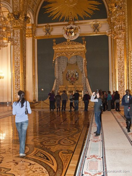 [Istana terbesar (7)[3].jpg]