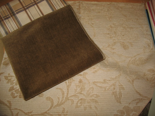 [Sofa fabric w Pillow fabrics[3].jpg]