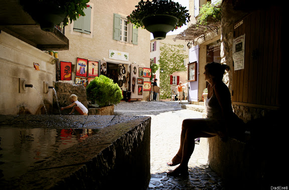 Instant de faîcheur au lavoir de Moustiers Sainte Marie