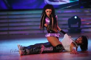 Reggaeton Violeta Lo Re 1.JPG