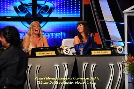 Reina Y Moria Sonrien Por Ocurrencia De Ale.jpg