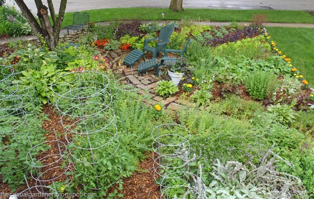 Coronado’s garden is a colorful example of front yard edible garden ...