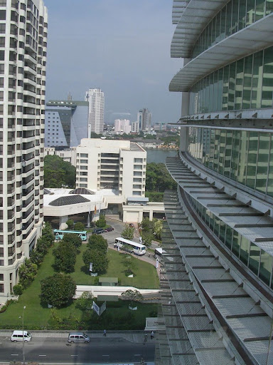 Sri+Lanka_Colombo+city+space.jpg