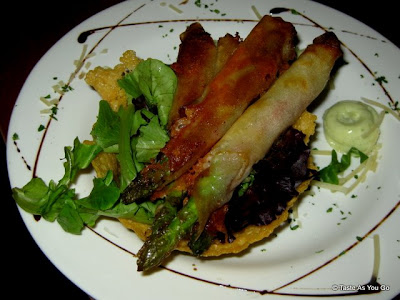 Filo-Wrapped Asparagus-Prosciutto-Apollo-Grill-Bethlehem-PA-tasteasyougo.com