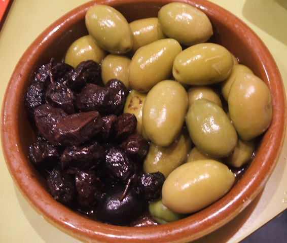 [olives2.jpg]