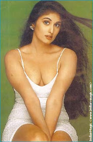 hot and sexy tara deshpande, hot tara deshpande in bikini, hot tara deshpande wallappers and photos, hot tara deshpande boobs/breasts