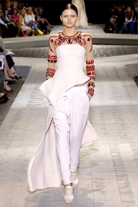 Givenchy Haute Couture 01329_00140h-2--2009_07_07_21_41_08_720019_hq_122_464lo