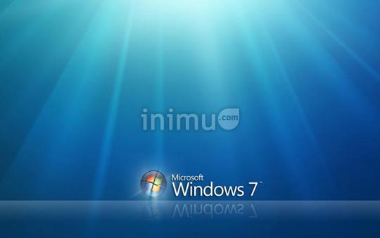 Screenshot wallpaper bertema Windows 7