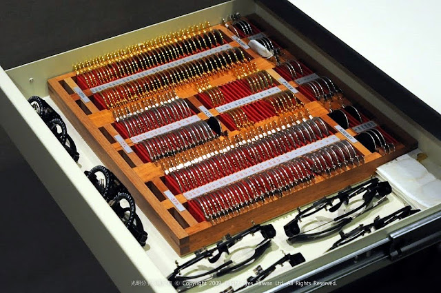 Yahoo! 奇摩摩人的雲端印刷新體驗.眼鏡桌曆誕生記-光明分子.眼鏡