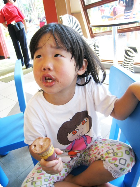 26 Nov 082 26 Nov 082