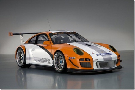 2011-Porsche-911-GT3-R-Hybrid-Front-Angle-View