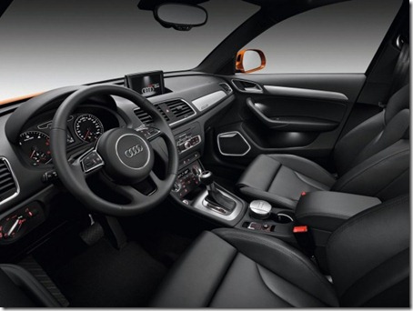 2012-Audi-Q3-Interior-View