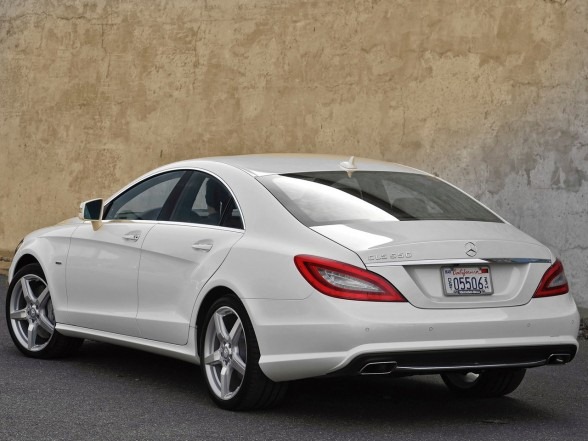 [2012-Mercedes-Benz-CLS550-Rear-Side-View[3].jpg]