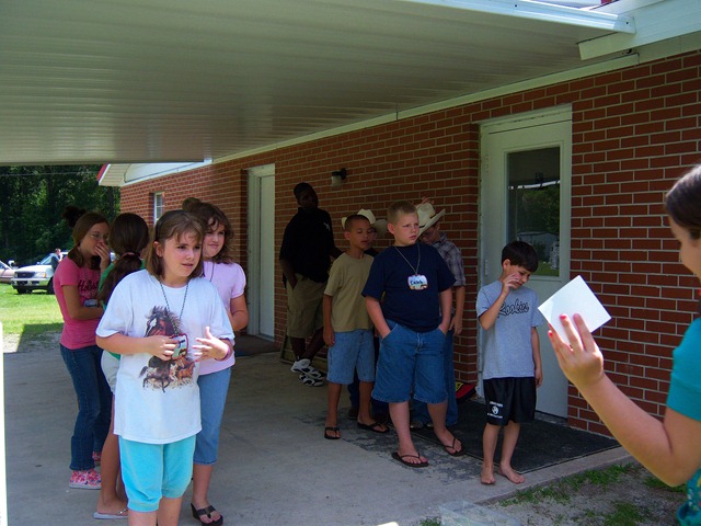 [vbs 2010 075[3].jpg]