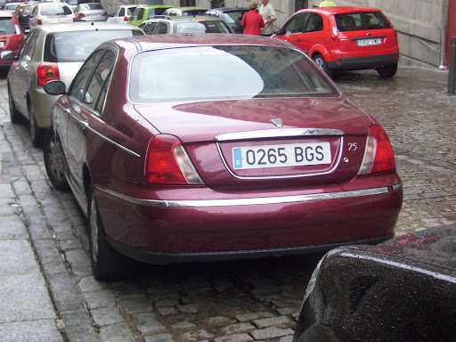 Land Rover makes cars Miguel