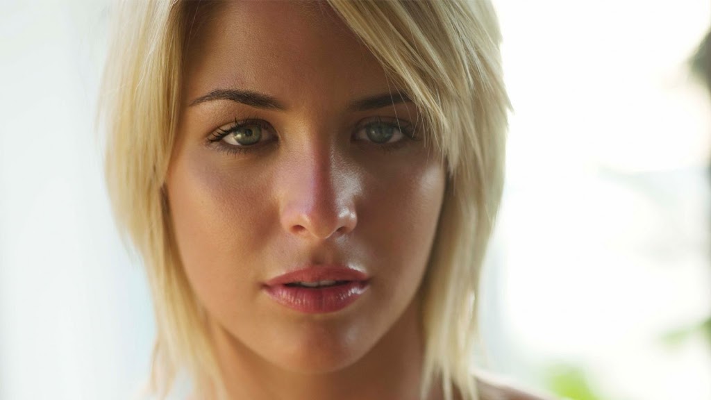 Sexy Gemma Atkinson Full HD Wallpapers.jpg