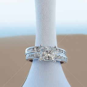 Wedding  by Isidro Pentzke - Artistic Objects Jewelry
