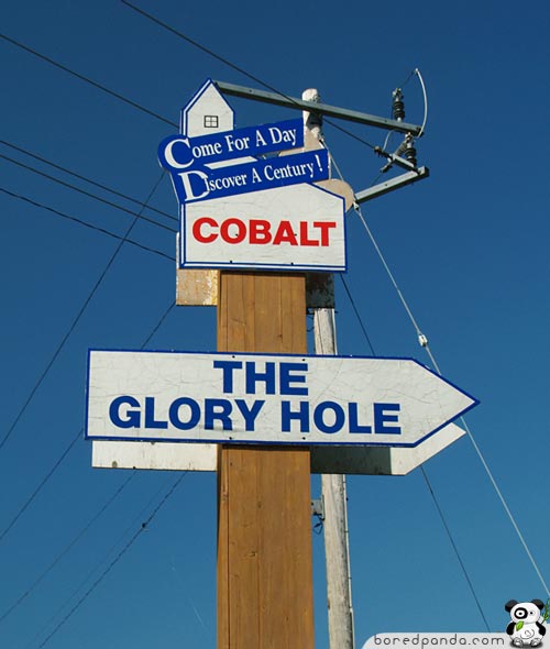 Funny-Signs-Hole-33.jpg