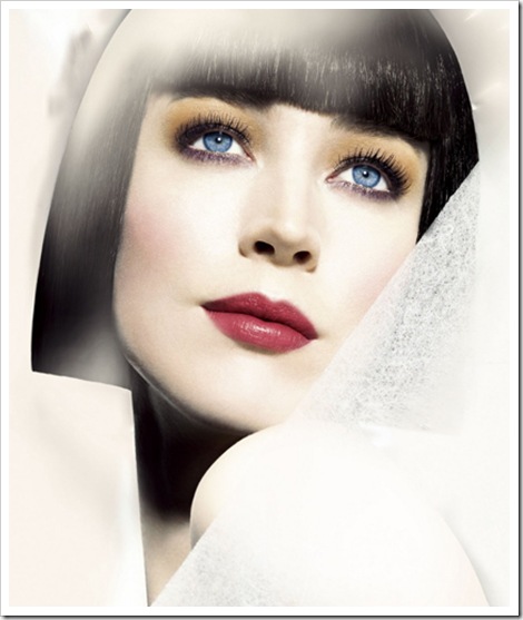 Shiseido-Holiday-2010-makeup-collection-Model