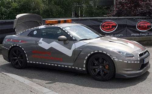 Nissan GT-R have transformed into a fire-engine