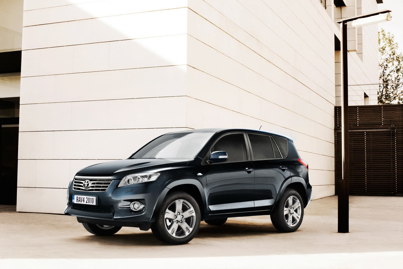 Яндекс авто rav 4