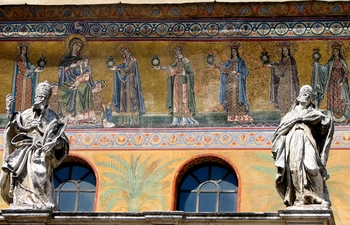 Fachada de Santa María in Trastevere