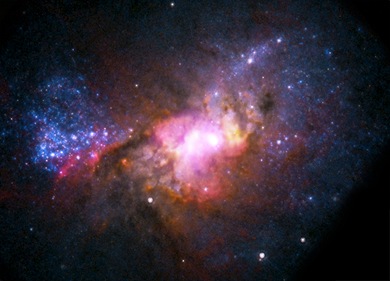 galáxia Henize 2-10