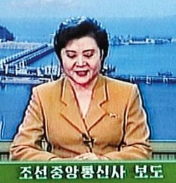[North-Korea-Cherished-Anchorwoman[6].jpg]
