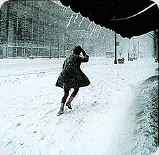 Miniskirts_in_snow_storm