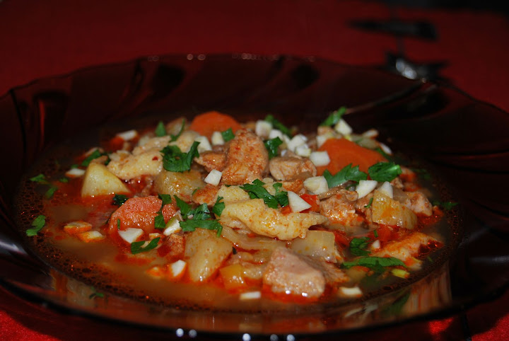 Articole culinare : Supa - gulyas de porc cu galusti