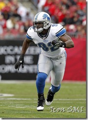 Cliff Avril of the Detroit Lions in action. Avril recieved the highest RFA tender offer from the Lions.